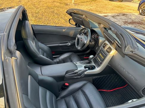 Used 2007 Chevrolet Corvette Coupe w/ Preferred Equipment Group image 17