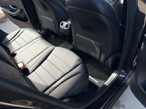 Used 2022 Mercedes-Benz GLC 300 4MATIC Coupe image 27