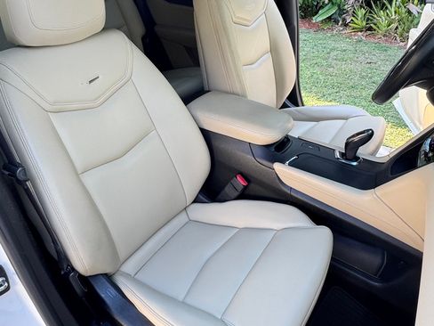 Used 2017 Cadillac XT5 Sport Utility 4D w/ LPO, Wheel Lock Package image 14