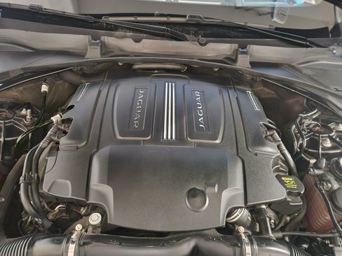 Used 2017 Jaguar F-PACE S image 14