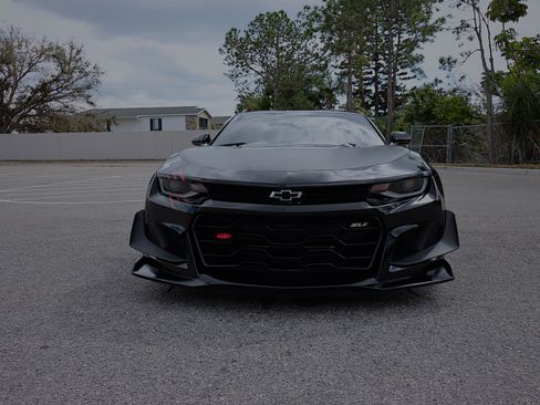 Used 2019 Chevrolet Camaro ZL1 image 1