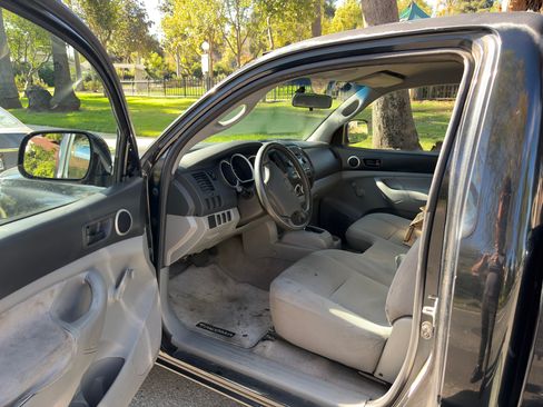 Used 2006 Toyota Tacoma 2WD Regular Cab image 14