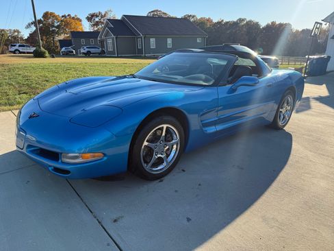 Used 1999 Chevrolet Corvette Coupe image 15