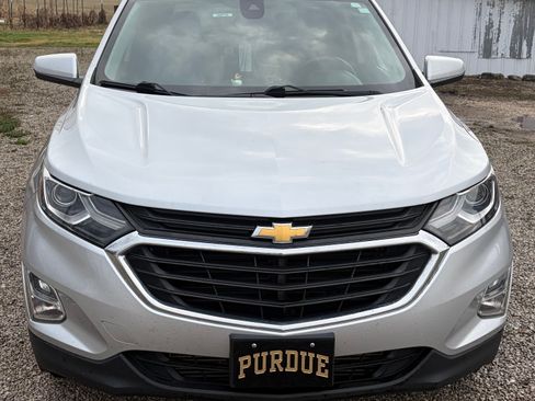 Used 2019 Chevrolet Equinox LT w/ Driver Convenience Package image 6