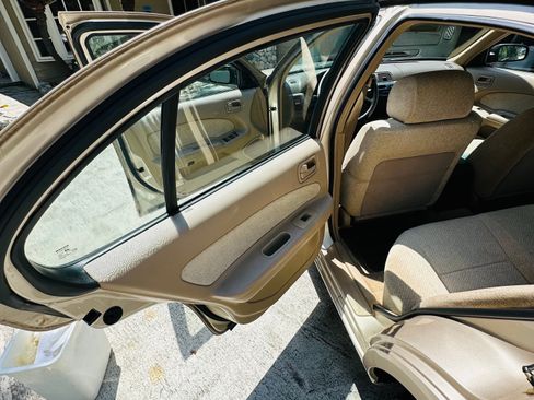 Used 1996 Nissan Maxima SE FWD image 14