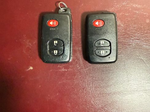 Used 2010 Toyota Prius Two image 12