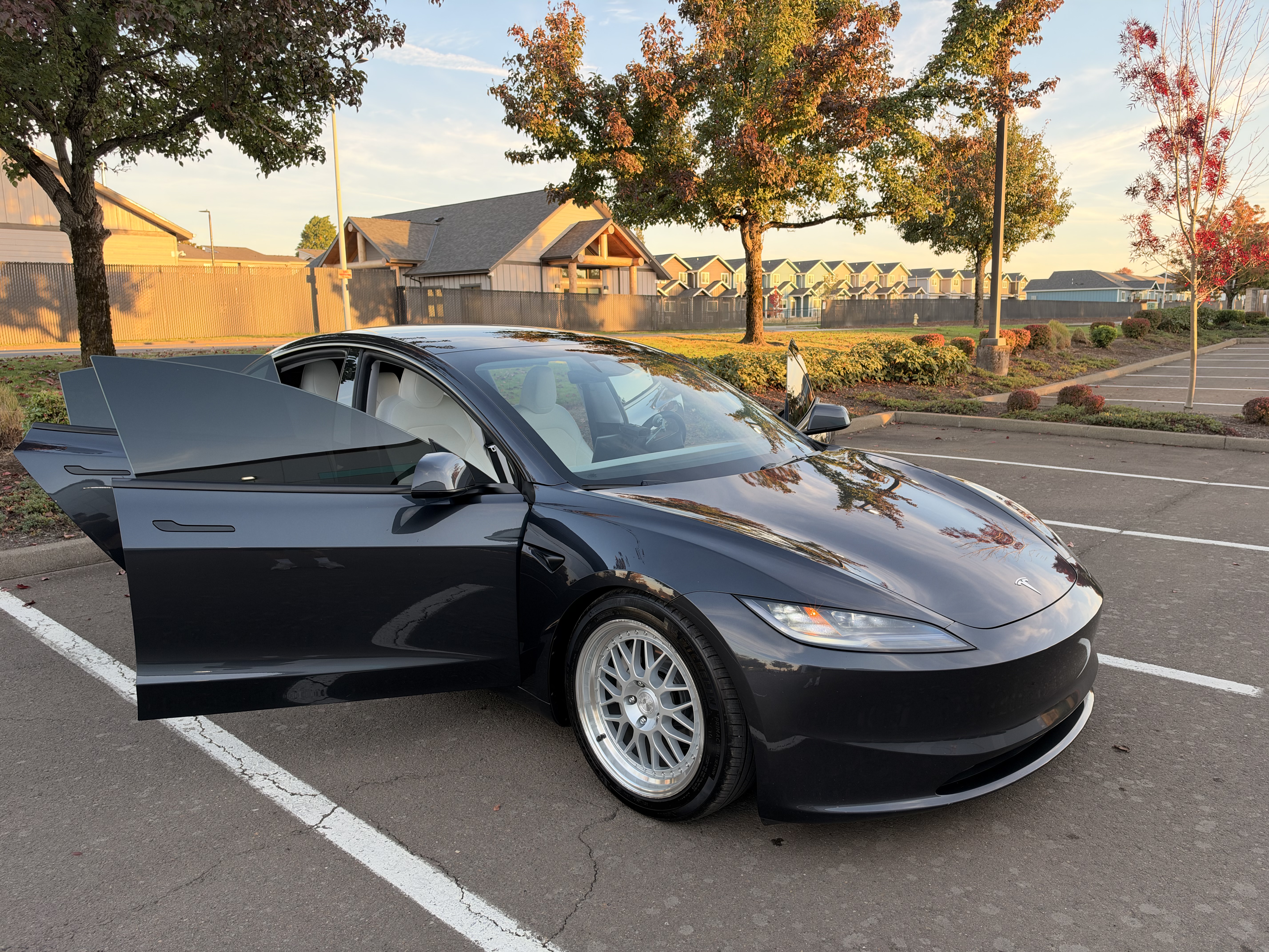 Used 2024 Tesla Model 3 Long Range AWD/4WD image 4