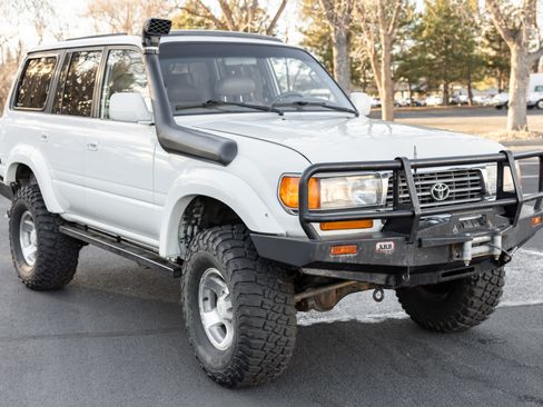 Used 1996 Toyota Land Cruiser Sport Utility 4D image 1