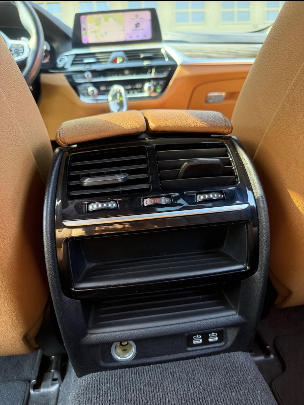Used 2020 BMW 530i w/ M Sport Package RWD image 10