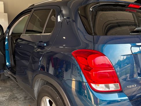 Used 2020 Chevrolet Trax LT FWD image 5