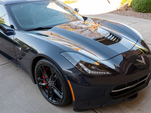 Used 2015 Chevrolet Corvette Stingray Coupe w/ 2LT Preferred Equipment Group image 12