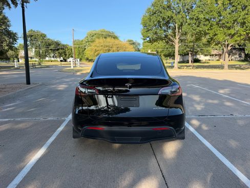 Used 2023 Tesla Model Y Long Range AWD/4WD image 6