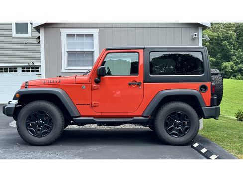 Used 2015 Jeep Wrangler Sport AWD/4WD image 4
