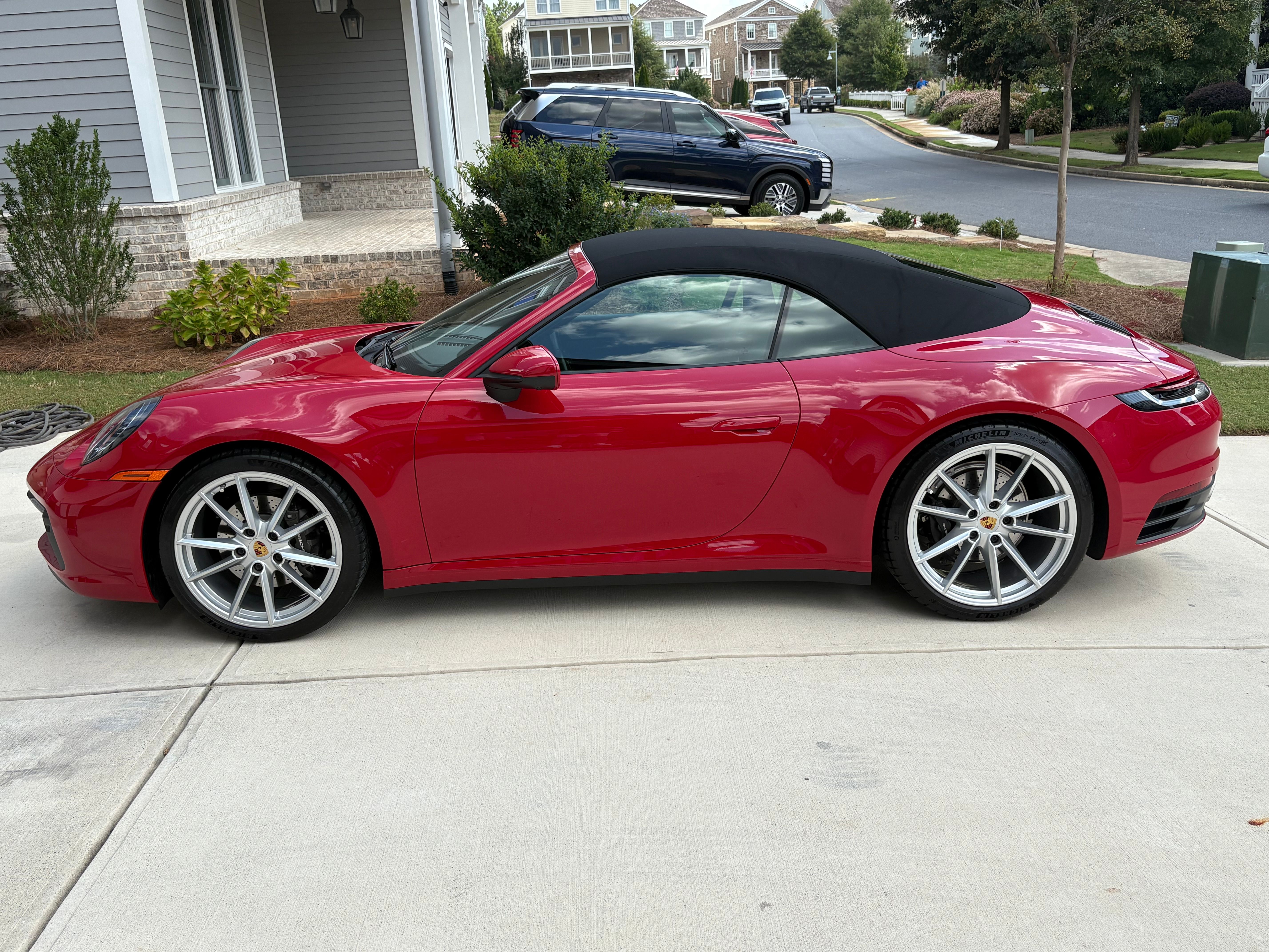 Used 2021 Porsche 911 Carrera image 1