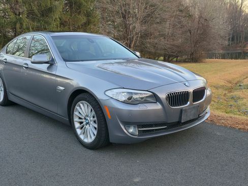 Used 2012 BMW 535i xDrive Sedan image 8