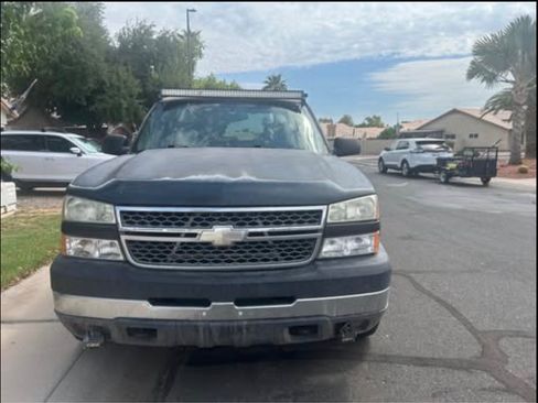 Used 2005 Chevrolet Silverado 2500 LS AWD/4WD image 15