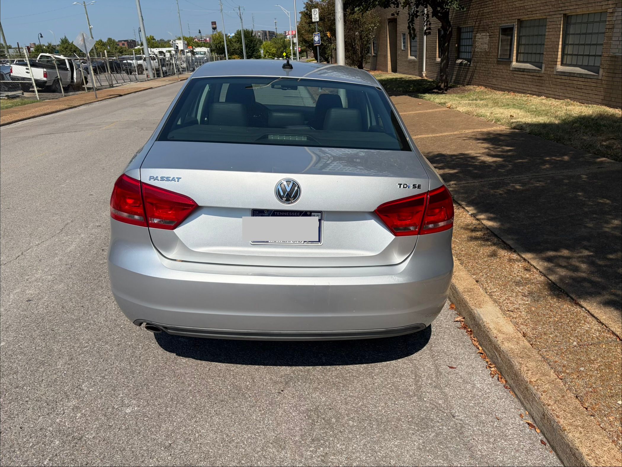 Used 2013 Volkswagen Passat TDI SE FWD image 9