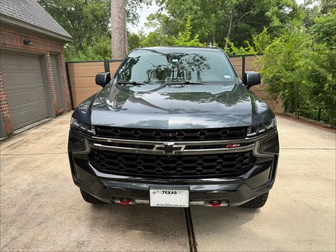 Used 2021 Chevrolet Tahoe Z71 w/ Z71 Off-Road Package AWD/4WD image 2