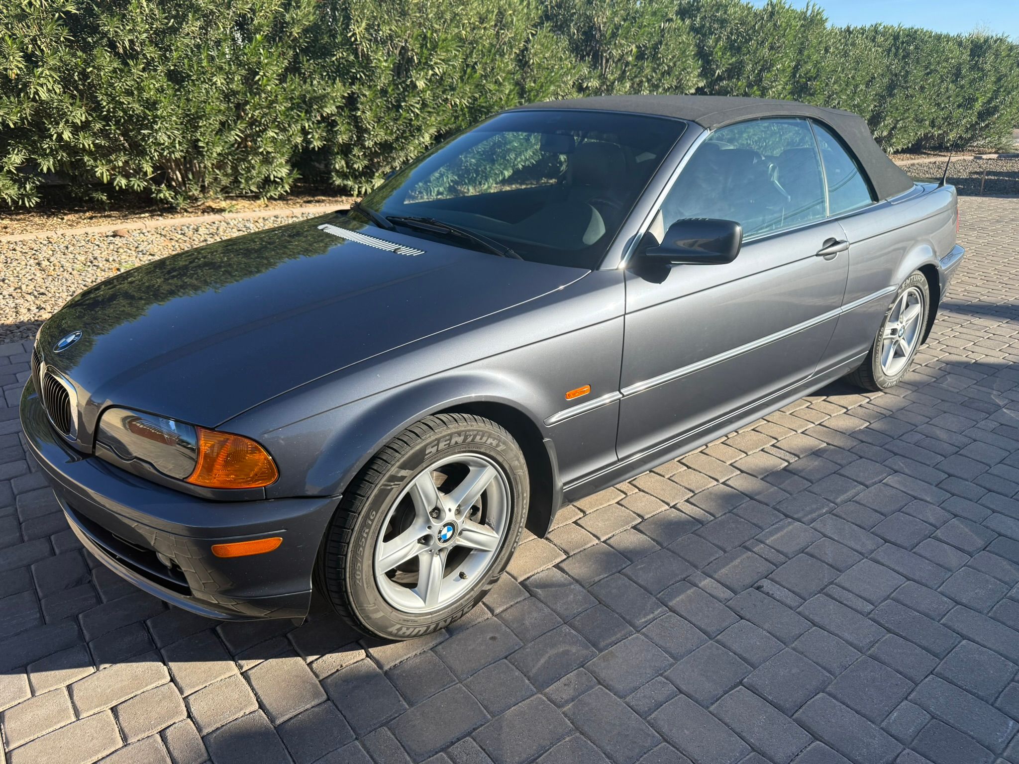 Used 2002 BMW 325Ci Convertible RWD image 1