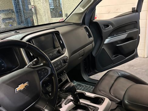 Used 2017 Chevrolet Colorado ZR2 image 26