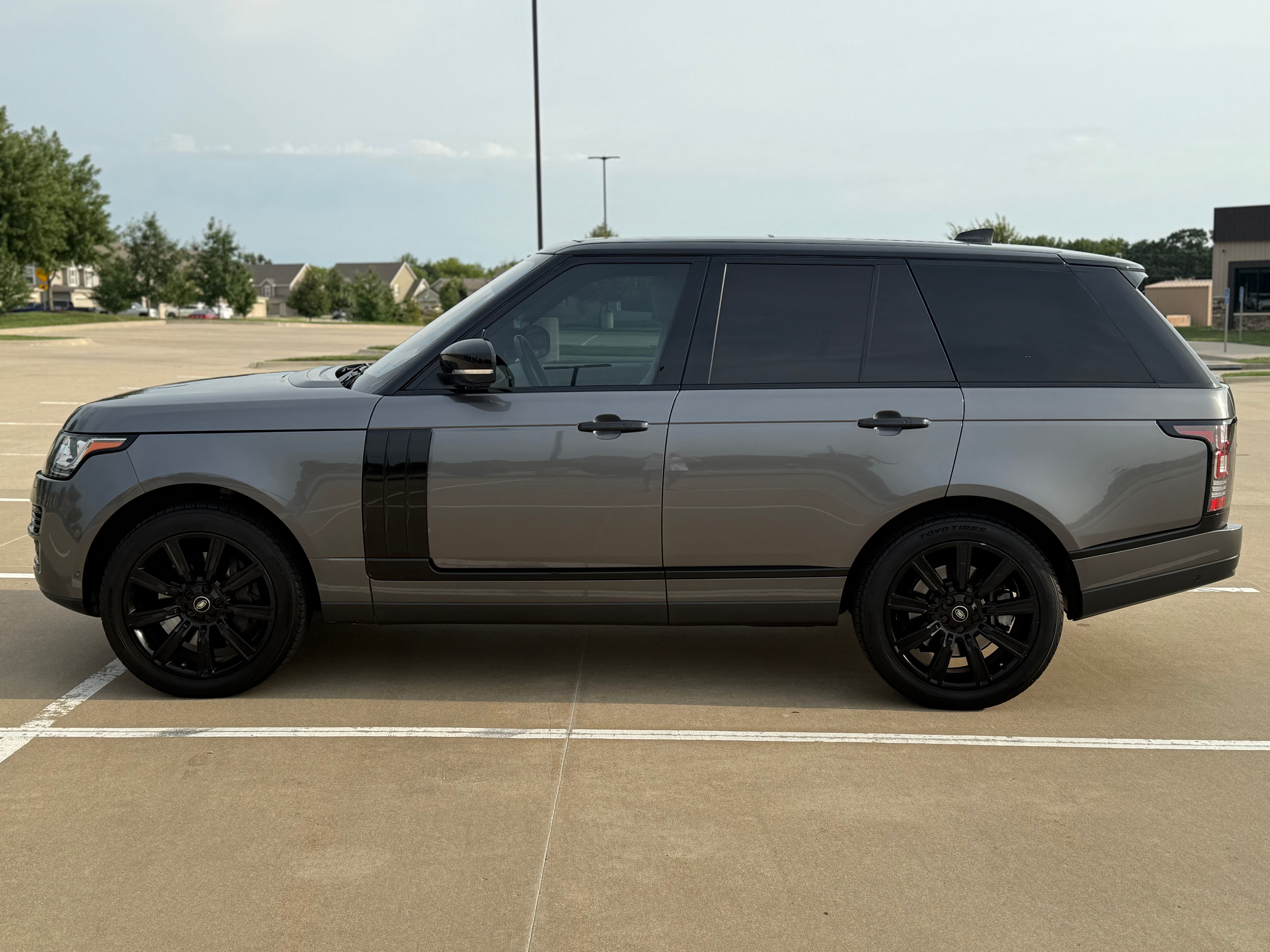 Used 2017 Land Rover Range Rover HSE AWD/4WD image 9