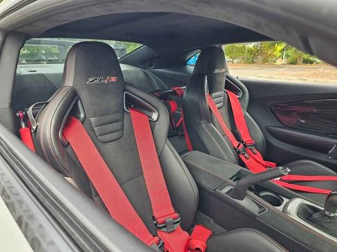 Used 2015 Chevrolet Camaro ZL1 RWD image 15