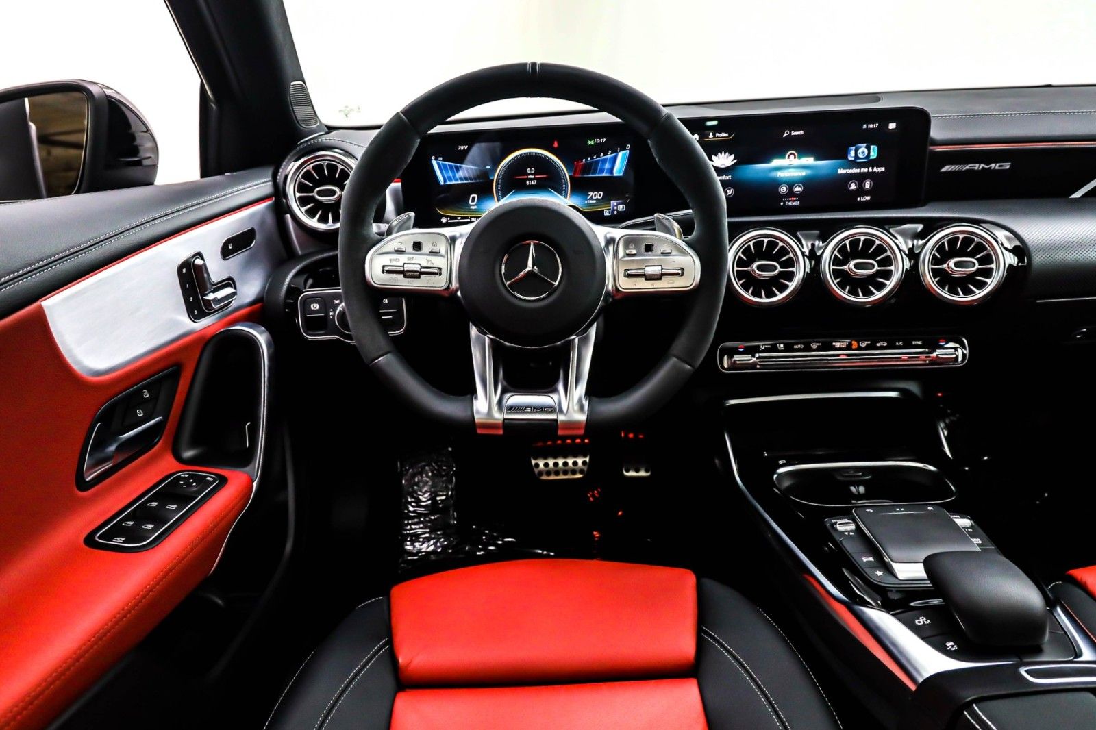 Used 2021 Mercedes-Benz A 35 AMG 4MATIC image 11