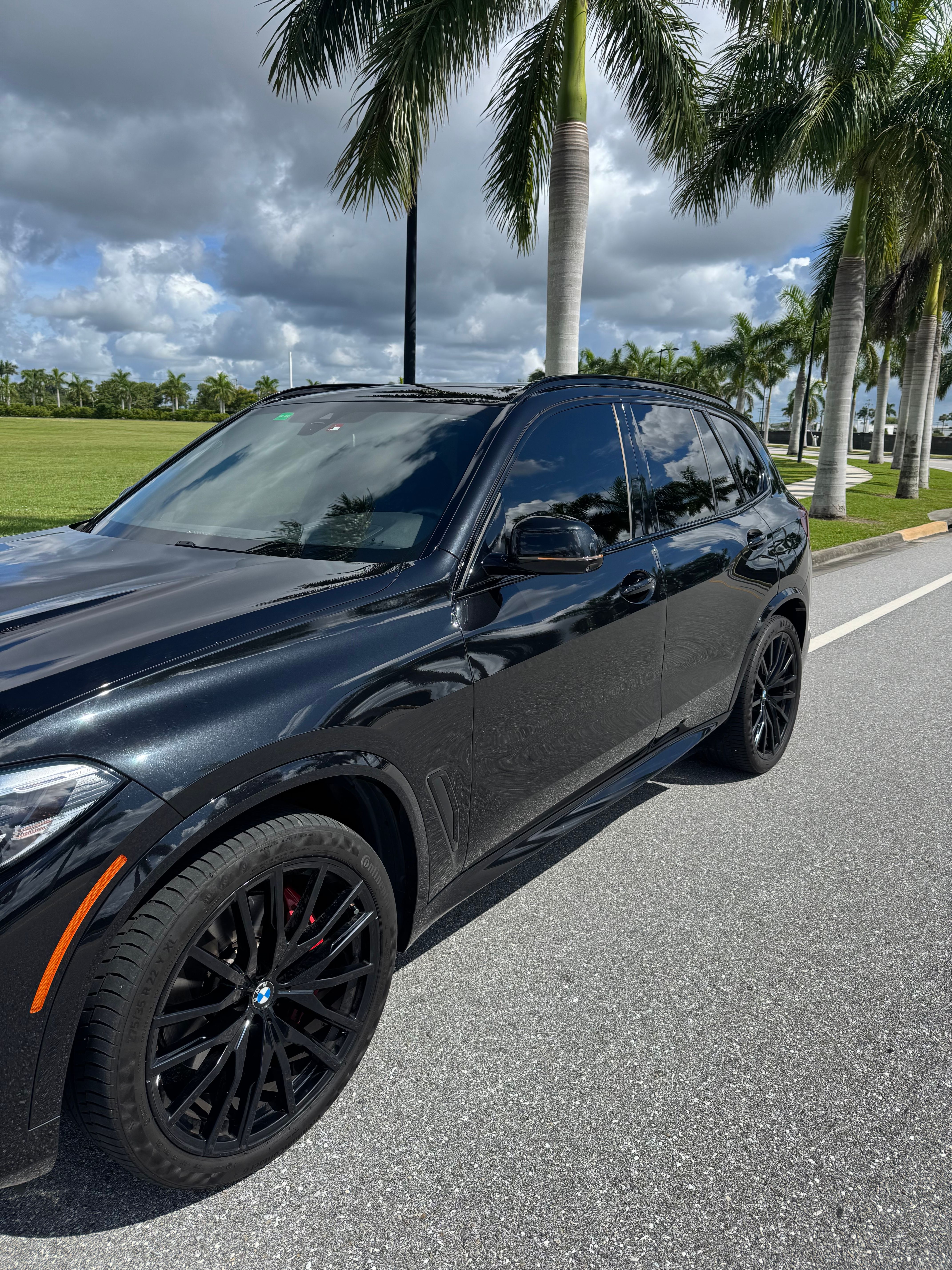 Used 2021 BMW X5 sDrive40i w/ M Sport Package RWD image 1