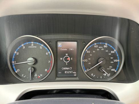 Used 2017 Toyota RAV4 XLE image 8