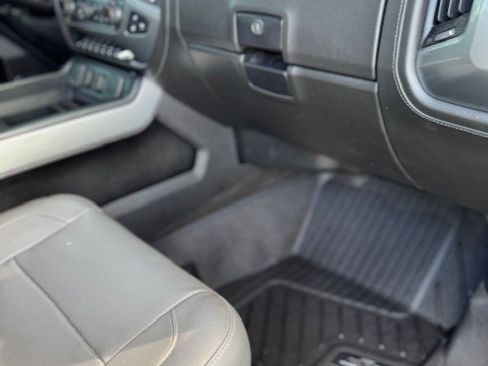 Used 2018 Chevrolet Silverado 1500 LTZ Z71 w/ Centennial Edition image 15