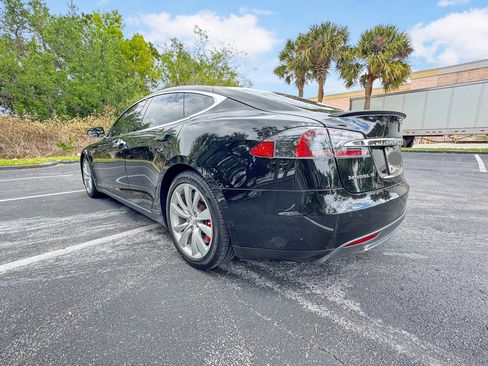 Used 2014 Tesla Model S P85 image 8
