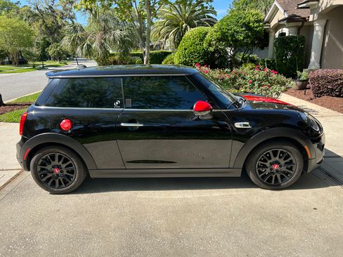 Used 2019 MINI Cooper S w/ Storage Package FWD image 9