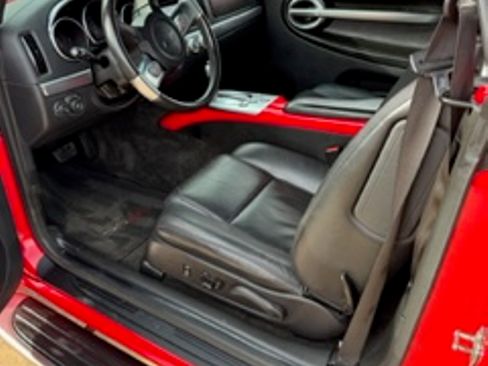 Used 2004 Chevrolet SSR w/ Preferred Equipment Group image 9