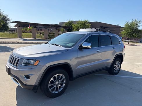 Used 2016 Jeep Grand Cherokee Limited AWD/4WD image 4