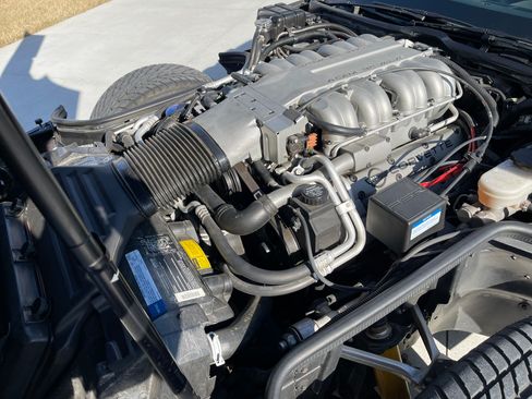 Used 1993 Chevrolet Corvette ZR1 image 15