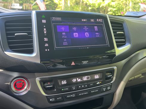 Used 2016 Honda Pilot EX image 13