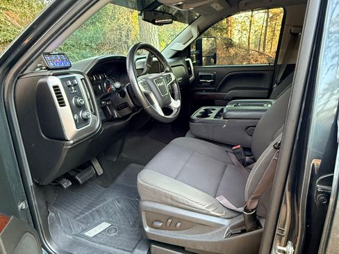 Used 2017 GMC Sierra 1500 SLE w/ SLE Value Package image 6