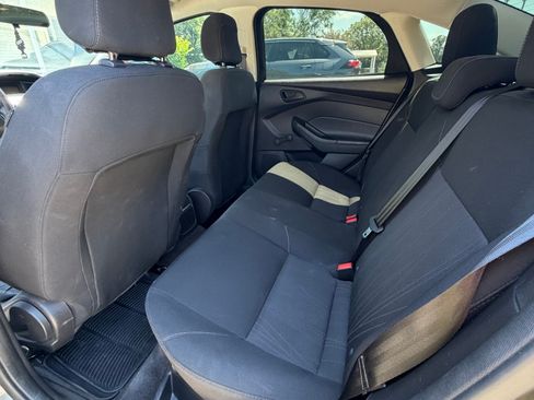 Used 2018 Ford Focus S FWD image 4