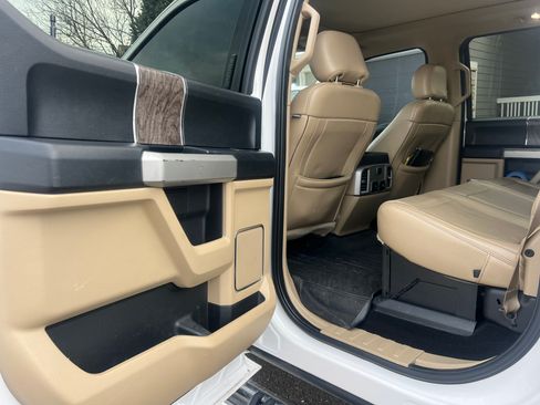 Used 2019 Ford F250 Lariat w/ Lariat Ultimate Package image 21