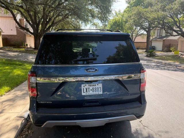 Used 2019 Ford Expedition Max Limited RWD image 2