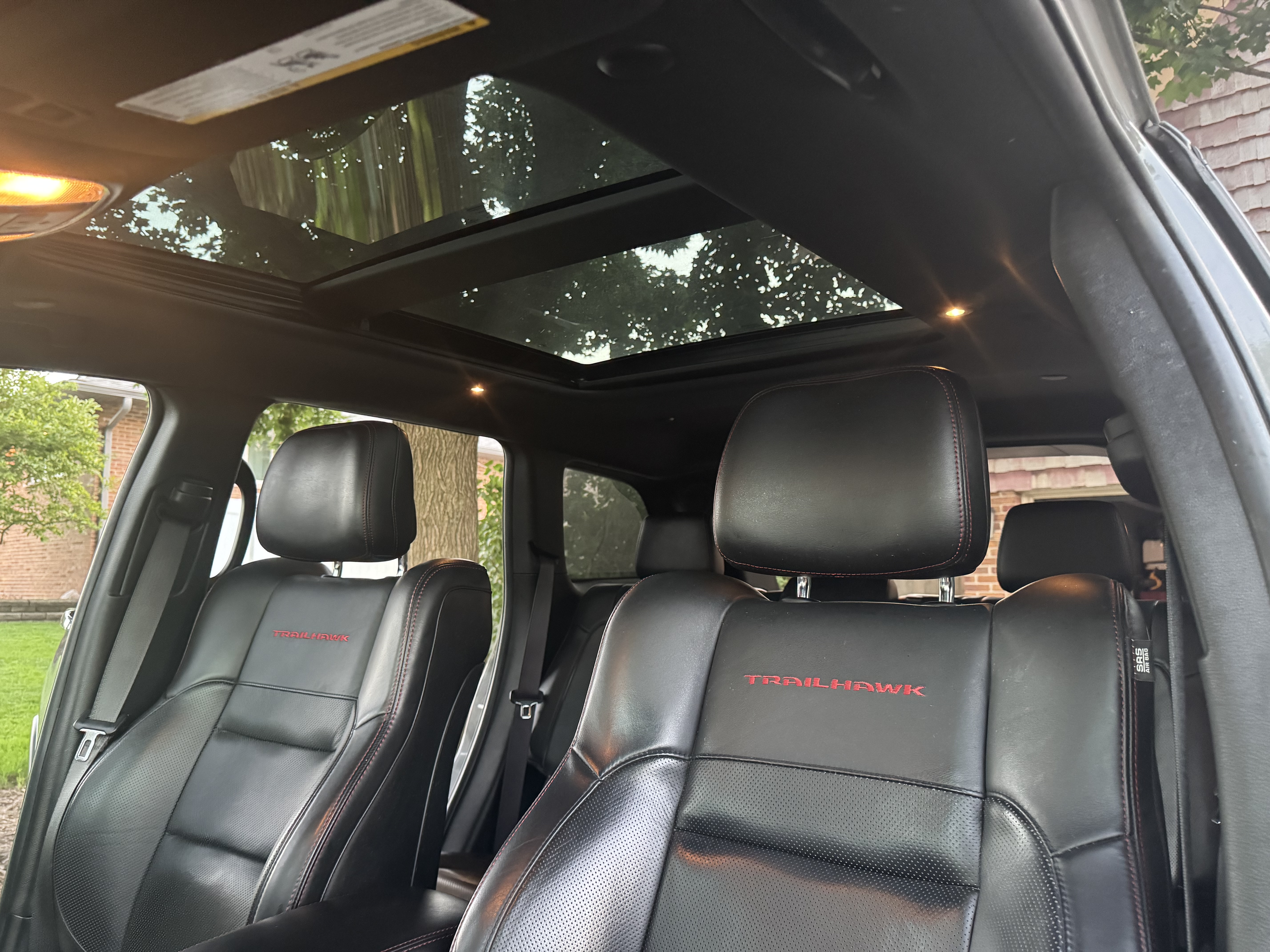 Used 2020 Jeep Grand Cherokee Trailhawk w/ Trailhawk Luxury Group AWD/4WD image 27