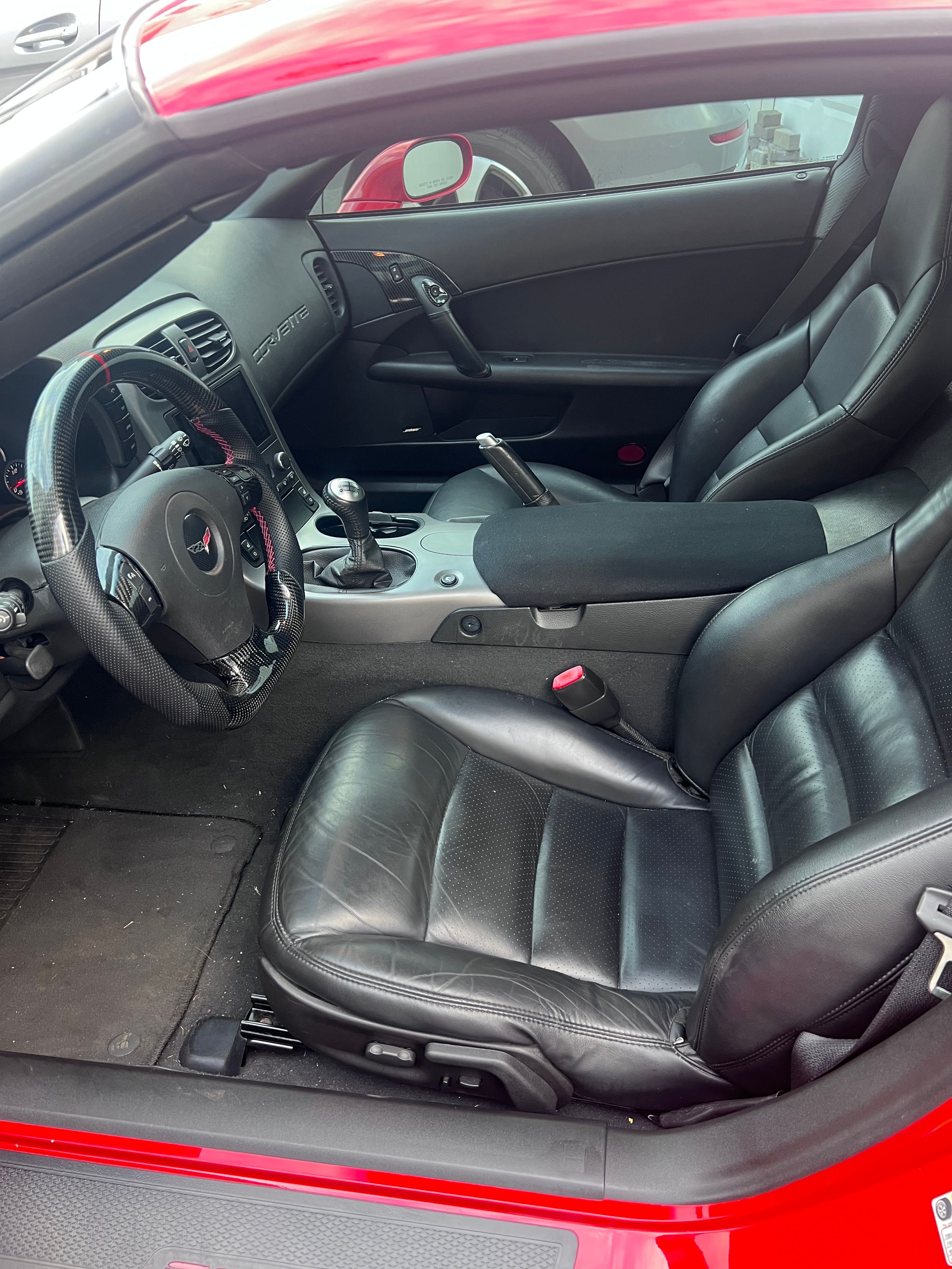Used 2006 Chevrolet Corvette Coupe w/ Preferred Equipment Group RWD image 13
