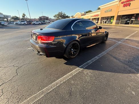 Used 2010 BMW M3 Convertible image 16