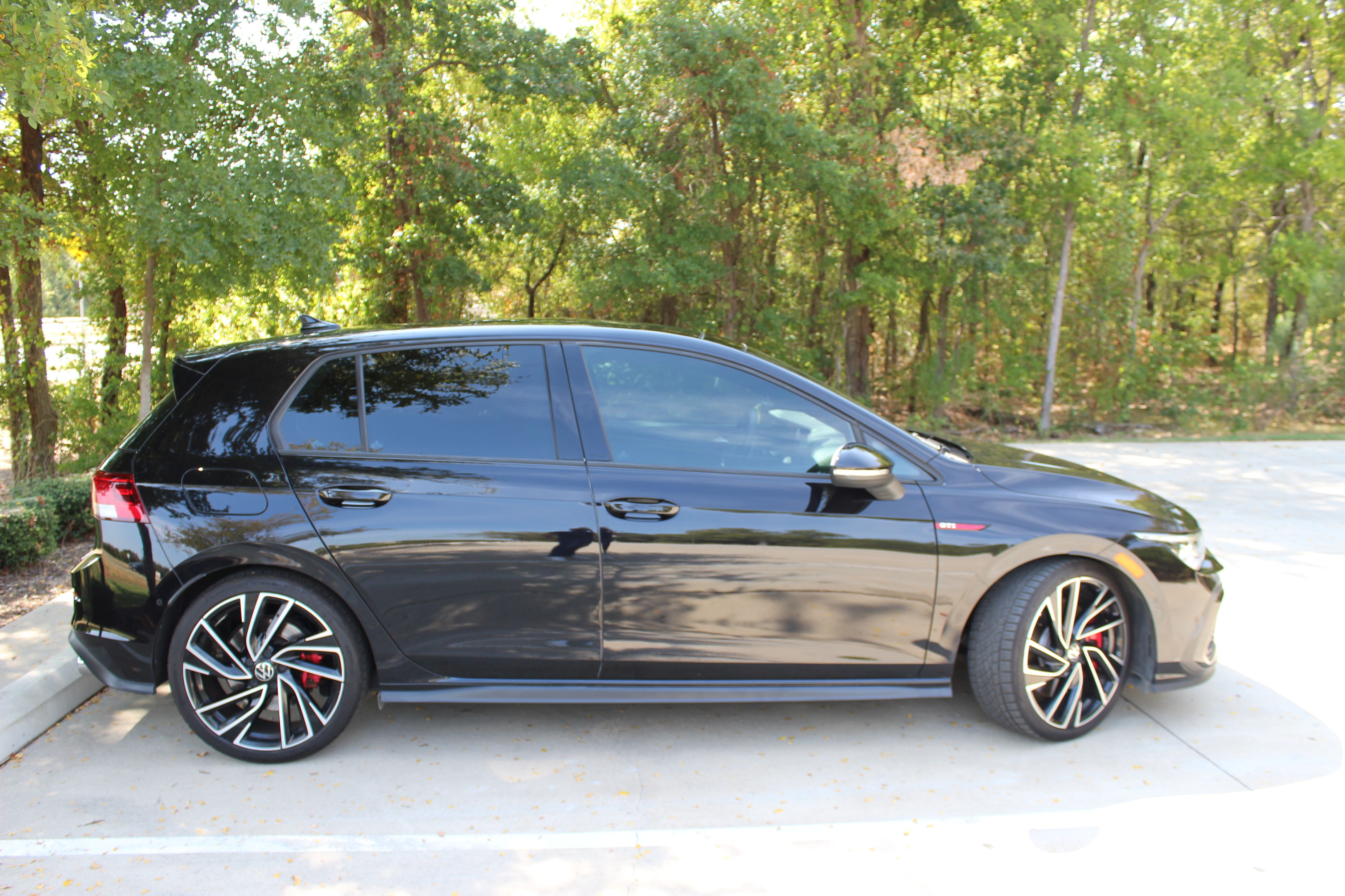 Used 2022 Volkswagen GTI Autobahn FWD image 8