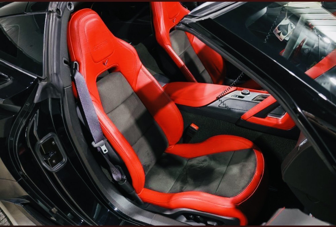 Used 2017 Chevrolet Corvette Z06 RWD image 13
