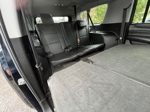 Used 2016 Chevrolet Suburban LT image 13