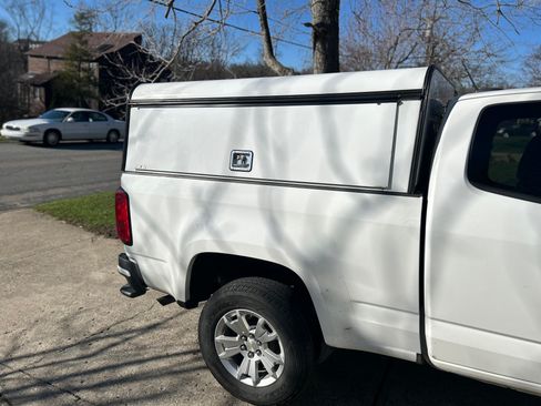 Used 2021 Chevrolet Colorado LT image 9