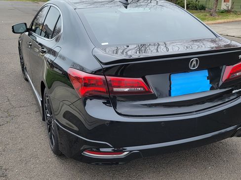 Used 2017 Acura TLX V6 SH-AWD w/ Advance Package image 8