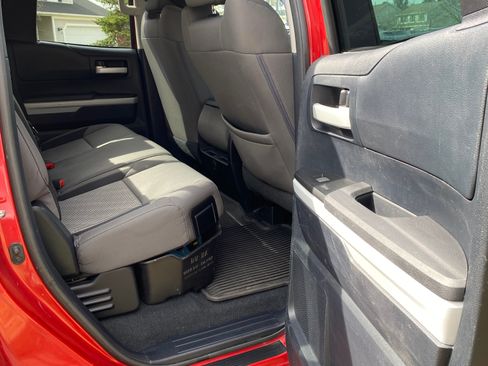 Used 2014 Toyota Tundra SR5 image 13