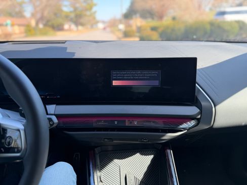 Used 2025 BMW X3 xDrive30i w/ Premium Package image 11